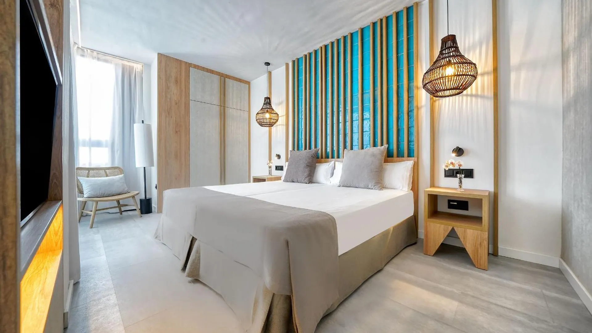 Hovima Suites Costa Adeje (Adults Only) 4*, אדחה